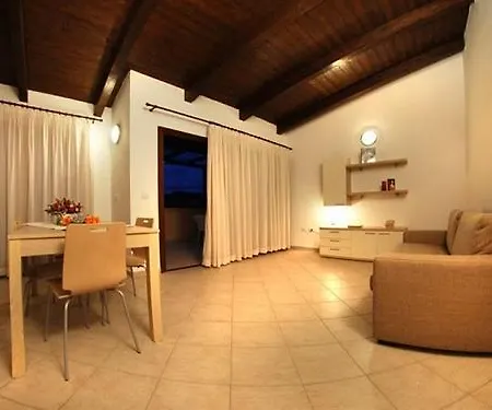 公寓式酒店 Gravina - & 帕拉迪索海岸
