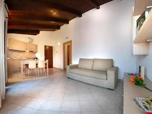 Gravina - & 帕拉迪索海岸